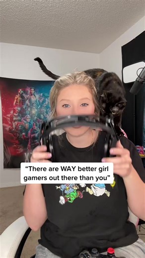Top Apex Legends Female Gamers Showcase Skills! 👑