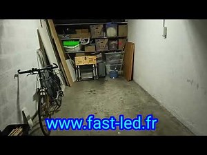 Éclairage led puissant sans fil sur batterie pour garages, box, caves, abris de jardins..etc