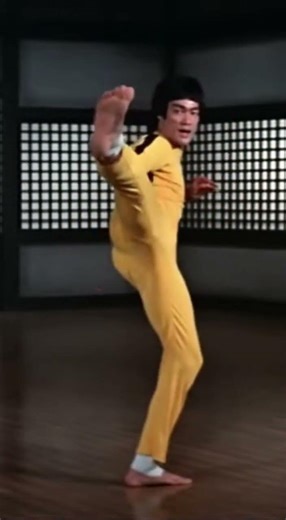 Bruce Lee Bio-Mechanical Kick Chain | Sora AI#BruceLee #SoraAI #MartialArts #AIShorts #KungFu