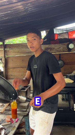 Comida Baiana: Hilberte Dias Alenda e o Pitu