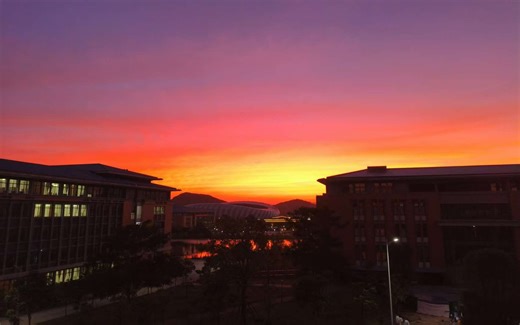 匠妹Sabrina Carpenter最新格莱美表演冠单《Manchild》-Jia-里-music-哔哩哔哩视频