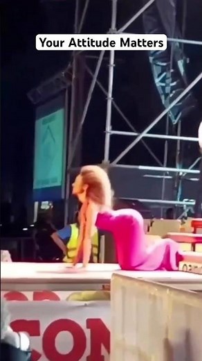 Beauty Pageant Contestant falls Horribly on stage! #beautypageants