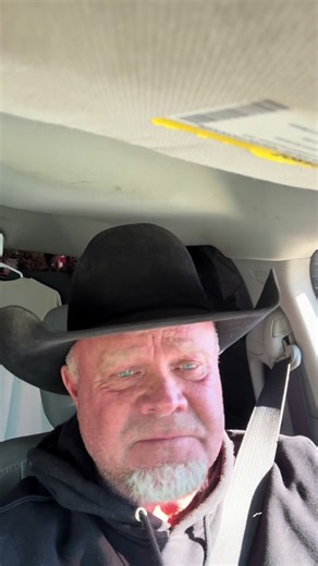 playincowboy (@playincowboy)’s videos with Hold On, Cowboy - Brian Kelley
