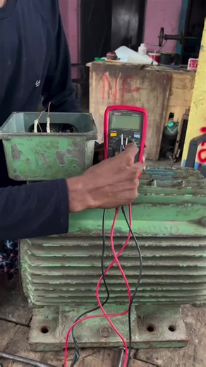 The Future of Electricians in Manufacturing in the USA