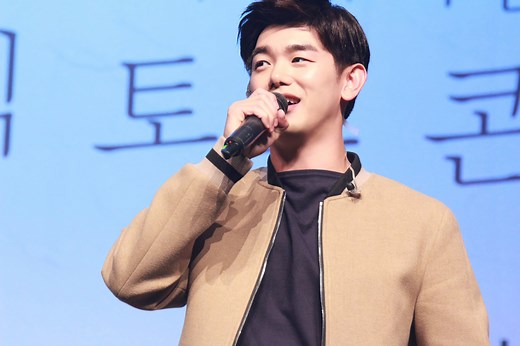 Top 10 Most Popular Korean Solo Artists