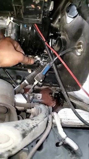 Dodge Ram 1500 Hemi Tune Up Spark Plugs Tips. DO IT THIS WAY EASIER. #JTtheCarGuy #shorts #ram1500