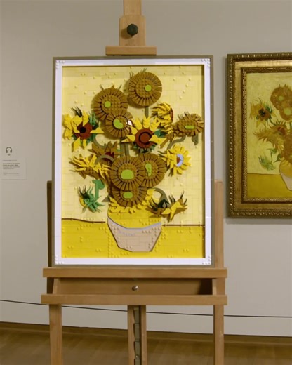 レゴジャパン公式 on Instagram: "3/1発売🌻 レゴ アート Vincent van Gogh＜ひまわり＞ 31215 ひまわりの原画を所有するアムステルダムのファン・ゴッホ美術館の協力を得て、世界中で愛されるゴッホの代表作「ひまわり」をレゴスタイルで再現🎨 #レゴ #LEGO #大人レゴ #レゴアート #アート #アートのある生活 #アートのある暮らし #インテリア #レゴのある生活 #インテリアアイテム #お部屋のインテリア #飾る楽しみ #おうちインテリア #インテリアを楽しむ #癒しの空間づくり #アートインテリア #おしゃれインテリア雑貨 #かっこいいインテリア #お部屋コーデ #飾る楽しみ #インテリア大好き #フィンセントファンゴッホ #ファンゴッホ #ゴッホ #ファンゴッホ美術館 #ゴッホ美術館"