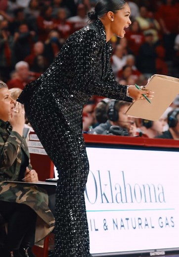 Sydney Carter: A Rising Star in Women's Basketball Coaching