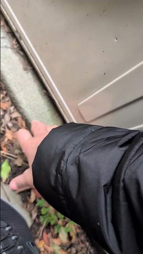 My Grandma's Mitsubishi Mini Split 2 Ton Air Conditioner Not Running