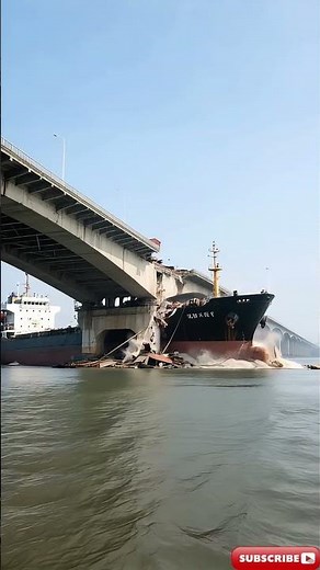 Giant Cargo Ship Stuck Under Bridge! Structure Damaged Instantly! #EpicFail #BridgeHit