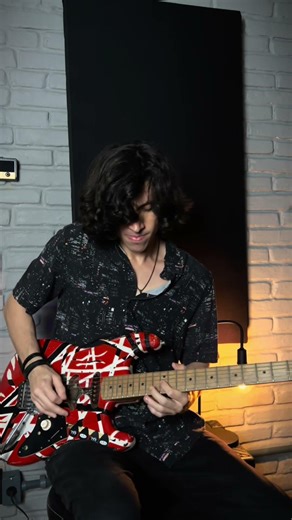 Extreme - Get The Funk Out 🎸 #guitar #extreme #nunobettencourt #guitarsolo #cover