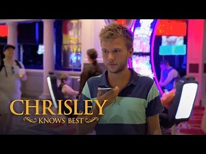 Chase Loses Nanny Faye In The Casino | Chrisley Knows Best | USA Network