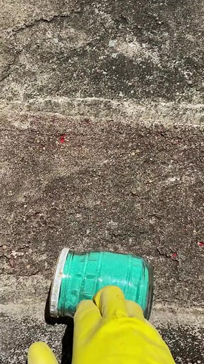 2.4M views · 10K reactions | Satisfying & Weird At The Same Time  #asmr #asmrsounds #asmrtiktoks #asmrvideo #viral #trending | Bobbii Jean-McKinley | Facebook