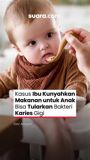 Bakteri penyebab karies gigi seperti Streptococcus mutans, Streptococcus sobrinus, dan Lactobacillus memang tidak ditularkan melalui percikan air liur atau droplet, melainkan dengan paparan bakteri yang cukup lama. Dokter Spesialis Kedokteran Gigi Anak RS Pondok Indah, Puri Indah, drg. Alana Aluditasari,Sp.K.G.A mengatakan kerap menemukan berbagai kasus unik, salah satunya saat ibu pilih mengunyahkan makanan untuk buah hatinya. Perilaku ini yang menurut drg. Alana bisa menularkan bakteri penyeba