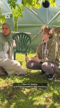 Learning how to function in society thanks to chickens | ABC NEWS