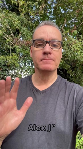 Hey, I’m Alex J 👋 My new song ‘Rearview’ is finally out! It’s about that feeling of looking back when you know you should be moving forward. 🎧 Out now on Spotify, Apple Music & YouTube – link in bio! #music #alexj #tunes #fyp #trend