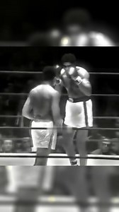 Muhammad Ali Activated God Mode 👑 #muhammadali #boxing #fighter | World of Strength Boxing