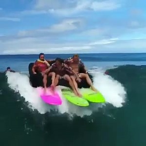 17K views · 70 reactions | The true concept behind "couch surfing" 酪 | Perfect Wave | Facebook