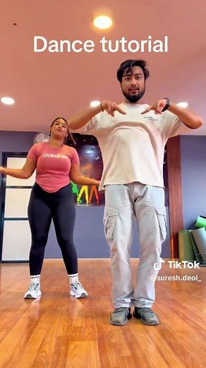 Easy dance steps #sureshdeoldancetutorial “Bina payal kehi baje ghungroo “#basicdance #basicdancesteps #dancetutorial #begginers #bollywoodsong #foryou #fypage #sureshdeol #sureshdeoldance @Suresh Deol Official @🇳🇵shiksha🇳🇵 @Club De Evuke - Fitness Club