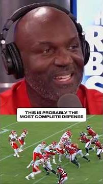 Coach Bowles has this defense ready for action 💪 🎥 The Rondé Barber Show and WFLA News Channel 8