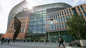 Francis Crick Institute: First scientists move into London’s new jumbo lab