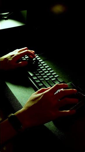 Mechanical keyboard documentary but it just suffering ASMR rage typing bouncing fingers nonstop 可憐 2