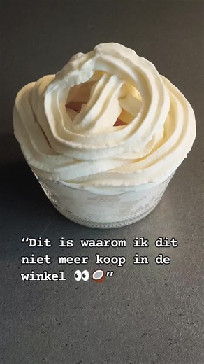 Zelfgemaakt kokos ijs 🍦🥥 Fris, romig en veel te makkelijk om te maken 😄 Perfect als snack na je training of gewoon op een relaxte dag 💪 Simpel ingrediënten, maar insane smaak 🔥 Wil je dit recept? 👀 Drop “KOKOS” in de comments dan post ik ‘m stap voor stap 🥥🍦🔥 #Gainchefray #kokosijs #gezondeten #foodie #homemade