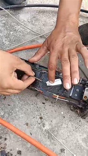 FIBER PLACING IN JOINT BOX