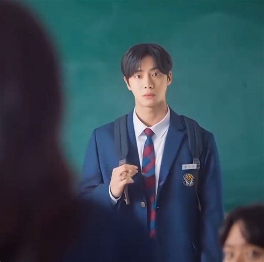 His first entry in the class🤩 | Miss Misery