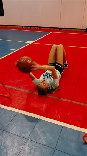 FORM SHOOTING ON THE FLOOR 🎯🏀 One of the cleanest ways to build better mechanics and true shooting touch. When you take the legs out, the upper-body form has to be perfect. This drill sharpens your release fast 👇🏾 How to do it: • Lay flat on your back with knees bent • Pump fake to set your mechanics • Shoot straight up with a smooth release • Focus on clean backspin wrist snap • Track your rotation every rep • 20–30 quality reps Why this works: ✅ Isolates your shooting form ✅ Trains consist