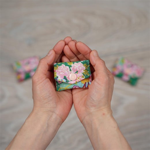 Handmade Mini Pouch – Japanese Traditional Fabric - Green and Gold Kimono - Etsy