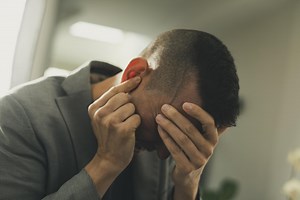 To jedno z najbardziej niezwykłych zaburzeń zmysłów. Jak się objawia diplacusis?