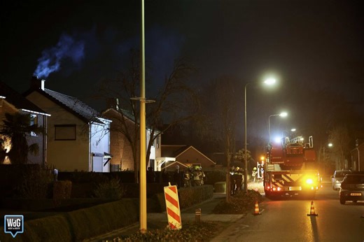 Brandweer dooft schoorsteenbrand in Stramproy