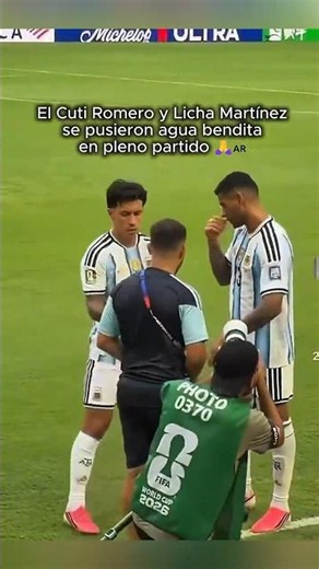 El Cuti y Licha se pusieron agua bendita en pleno partido 🙏🇦🇷