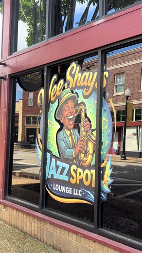 @VeeShays Jazz spot thank you so much for having us!! Everything was amazing. #jazz #music #review #goodtimes @Tia Sharee