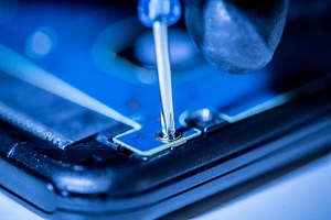 MIT Lab Is Building A Self-Assembling Phone