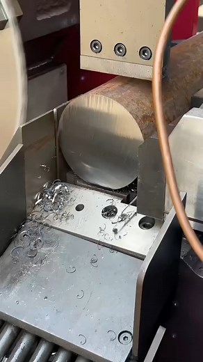 Neat Metal Cutting #tools #construction #tool #handtools #toolsofthetrade #woodworking #powertools #diy #engineering #electrician #mechanic #design #contractor #carpentry #toolporn #carpenter #workshop #handmade #work #technology #toolbox #snapon #plumbing #wood #electrical #cnc #renovation #edc #metalworking #plumber | ToolsRules.Net