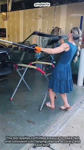 How This Smart Tool Makes Windshield Removal Faster and Easier! #AutoGlass #Tools #CarRepair USA!!!