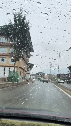 Current Weather in Thimphu vs. Your Location