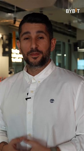 Bybit on Instagram: "Why trade alone when you can copy the pros? Discover how Copy Trading works and trade smarter, not harder. Link in bio to learn more!"