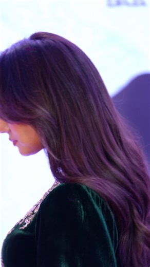 Sonal Chauhan dazzling in traditional elegance ✨💖 #sonalchauhan #reels #viral #explorar #trendingreel #fyp | Paps Central