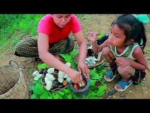 Primitive Life Village - Mother Catch a crocodile - Cute baby monkey Cook snails Eating Oval