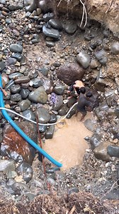 Amazing work found gold..!!! how to find gold path piled up in large rocks on river cliffs using water pump dredging machine..?? #Amazing #Amazon #amazonfinds #workout #founder #gold #oro #minerals #stone #jewelry #Path #riverside #dredging #dredgingequipment #waterpump #machine #engine #diy #trend #fb | Nopelindo Karnopa Railis