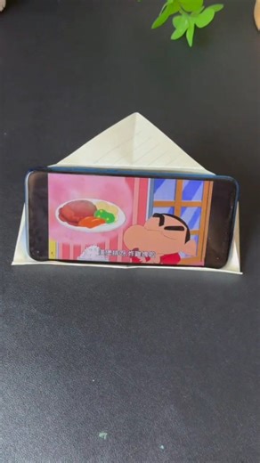 Paper Craft Ideas | Start with a rectangular piece of paper and fold it to the right, then to the left — this gives you clear guide lines. Fold the paper in... | Instagram