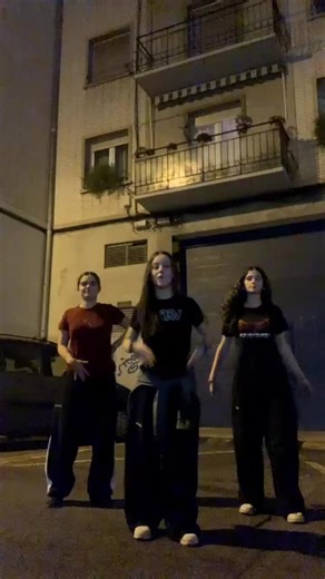 Dc @Aleks & @ESTEL ꙳. ⭒☪︎ ꙳. ⭑ #dance #pamplona #fyp #ñengoflow @Ñengo Flow