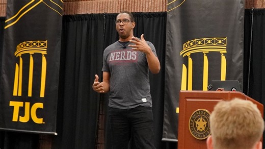 Astrophysicist Dr. Hakeem Oluseyi speaks at TJC ahead of solar eclipse