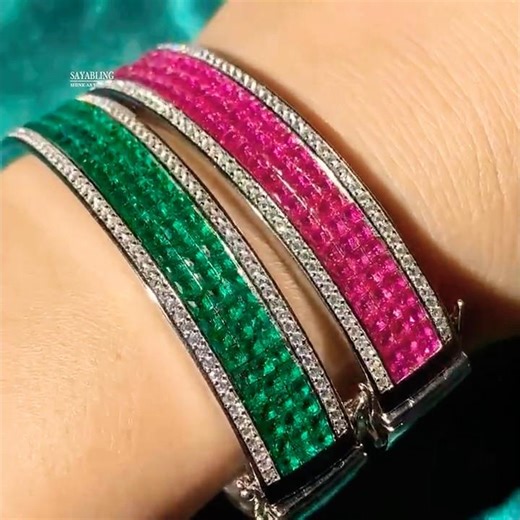 Sayabling 9ctw Three-row Princess Cut Ruby Vintage Bangle