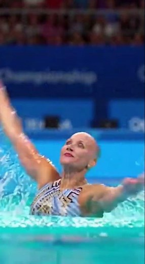 75-year-old Grandma STUNS Judges in Sync Swimming! 🏊‍♀️