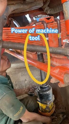The power of machine tools to install the bolt. #tools #tips #machine #asmr #repair #skill #shorts