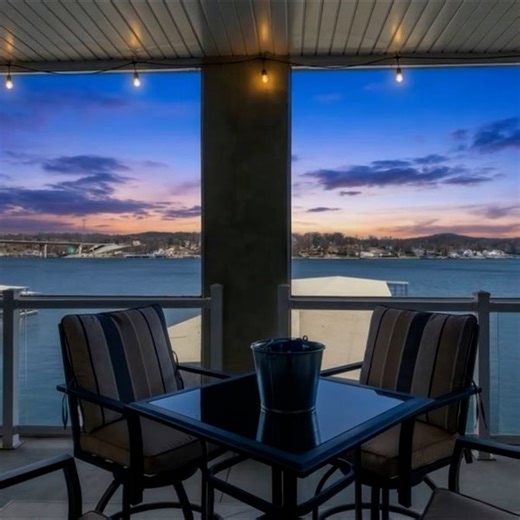 230 Plaza Gardens Court 2C Camdenton,MO 65020